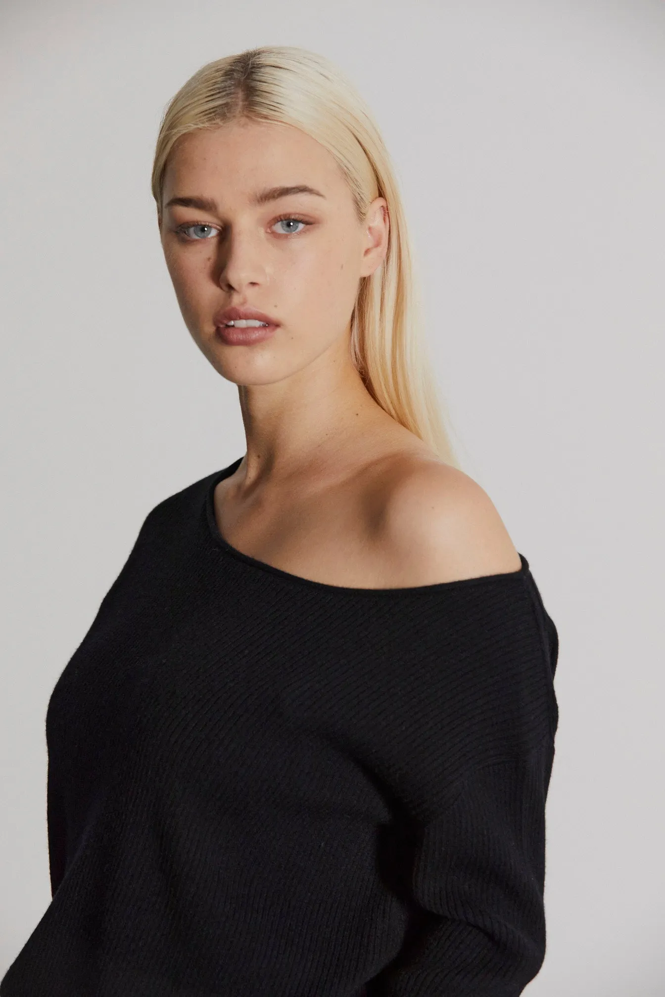 Ali Cashmere Boatneck - Black