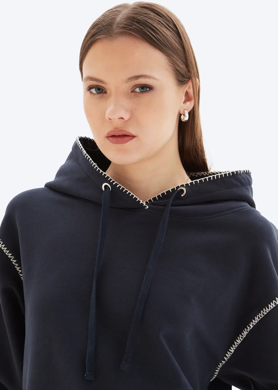 CHRLDR Whipstitch Molly- Crop Pullover Hoodie