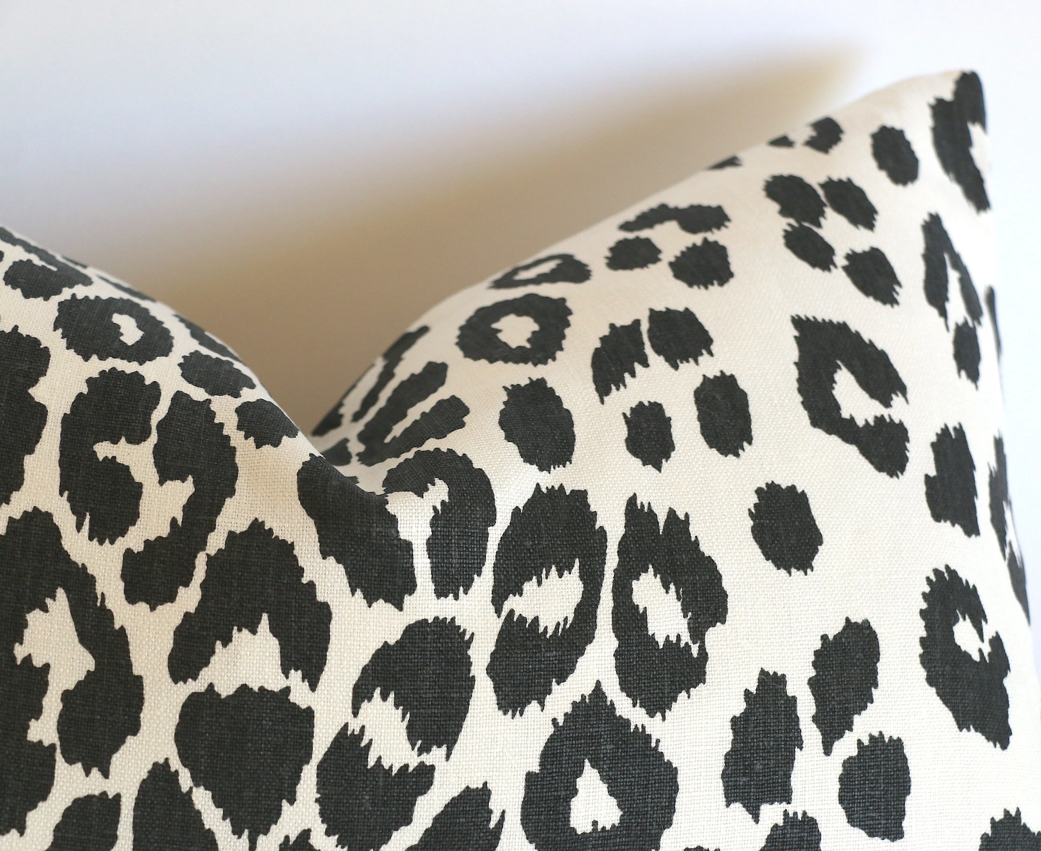 Iconic Leopard Sky Pillow Cover / Schumacher Sky Leopard Cushion Cover / Indoor or Outdoor Pillow Cover