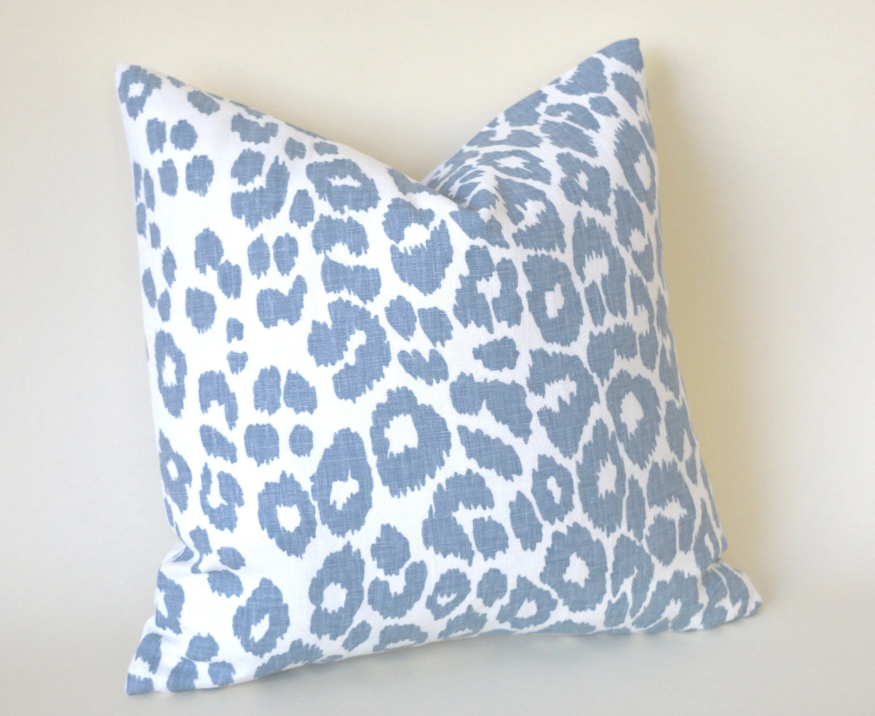 Iconic Leopard Sky Pillow Cover / Schumacher Sky Leopard Cushion Cover / Indoor or Outdoor Pillow Cover