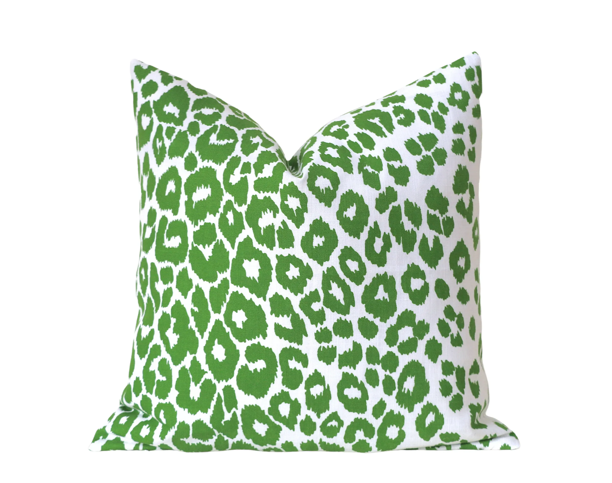 Indoor or Outdoor Iconic Leopard Pillow Cover / Double sided Schumacher Pillow / Schumacher Iconic leopard pillow cover / Outdoor Linen Cushion cover