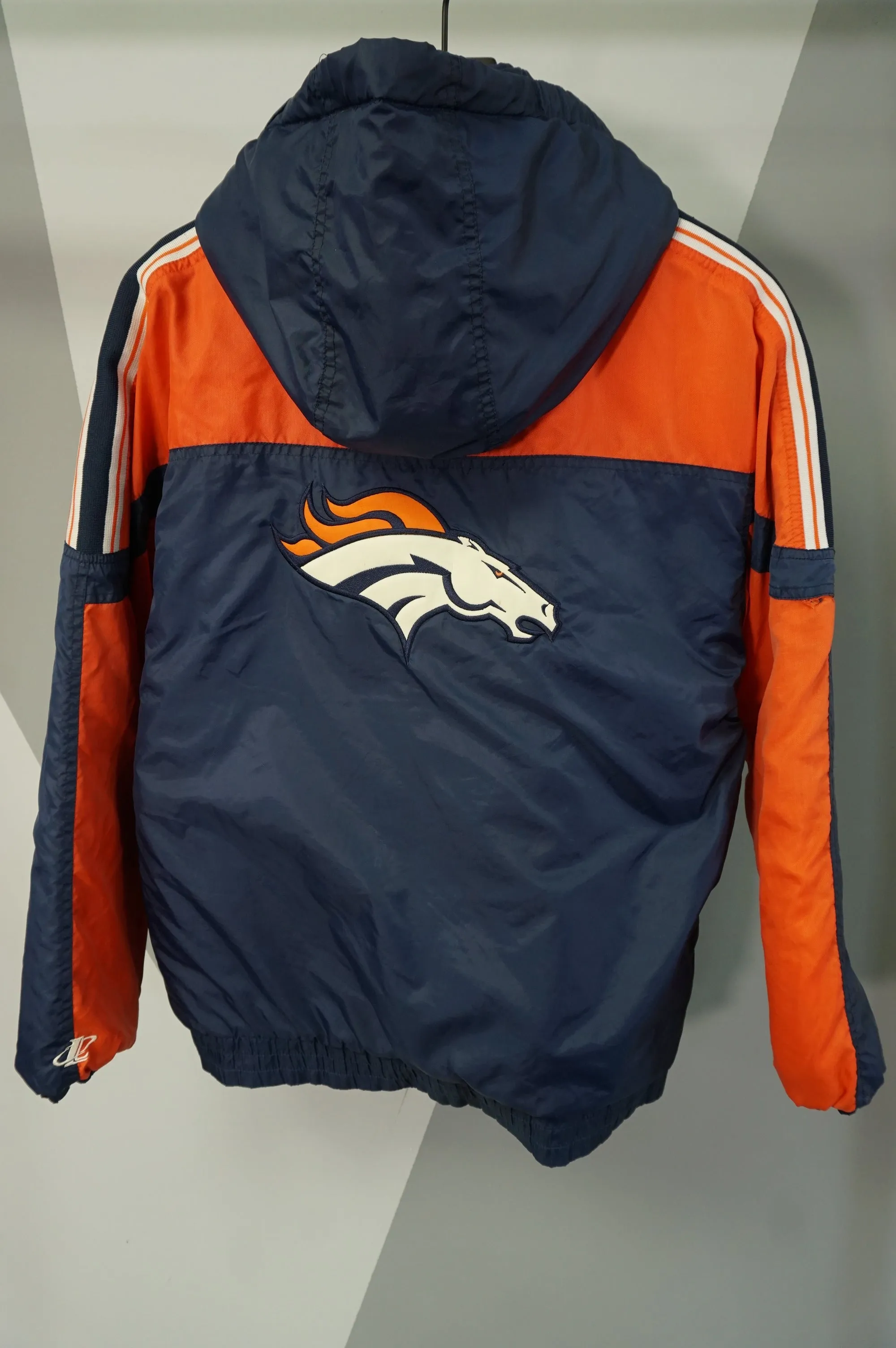 (L/XL) Vtg Denver Broncos Logo Athletic Puffer Jacket