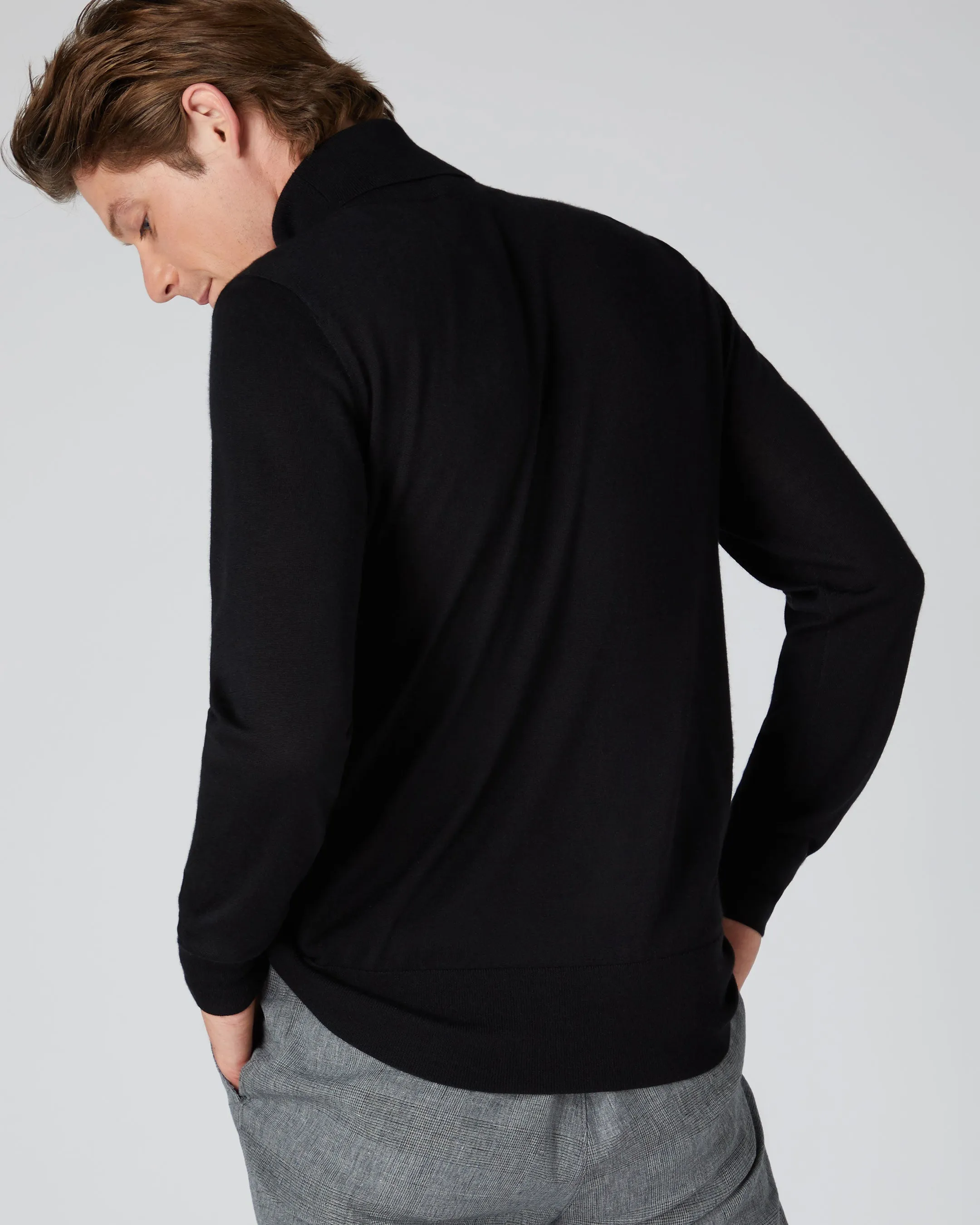 Men's Pimlico Fine Gauge Cashmere Turtle Neck Sweater Black