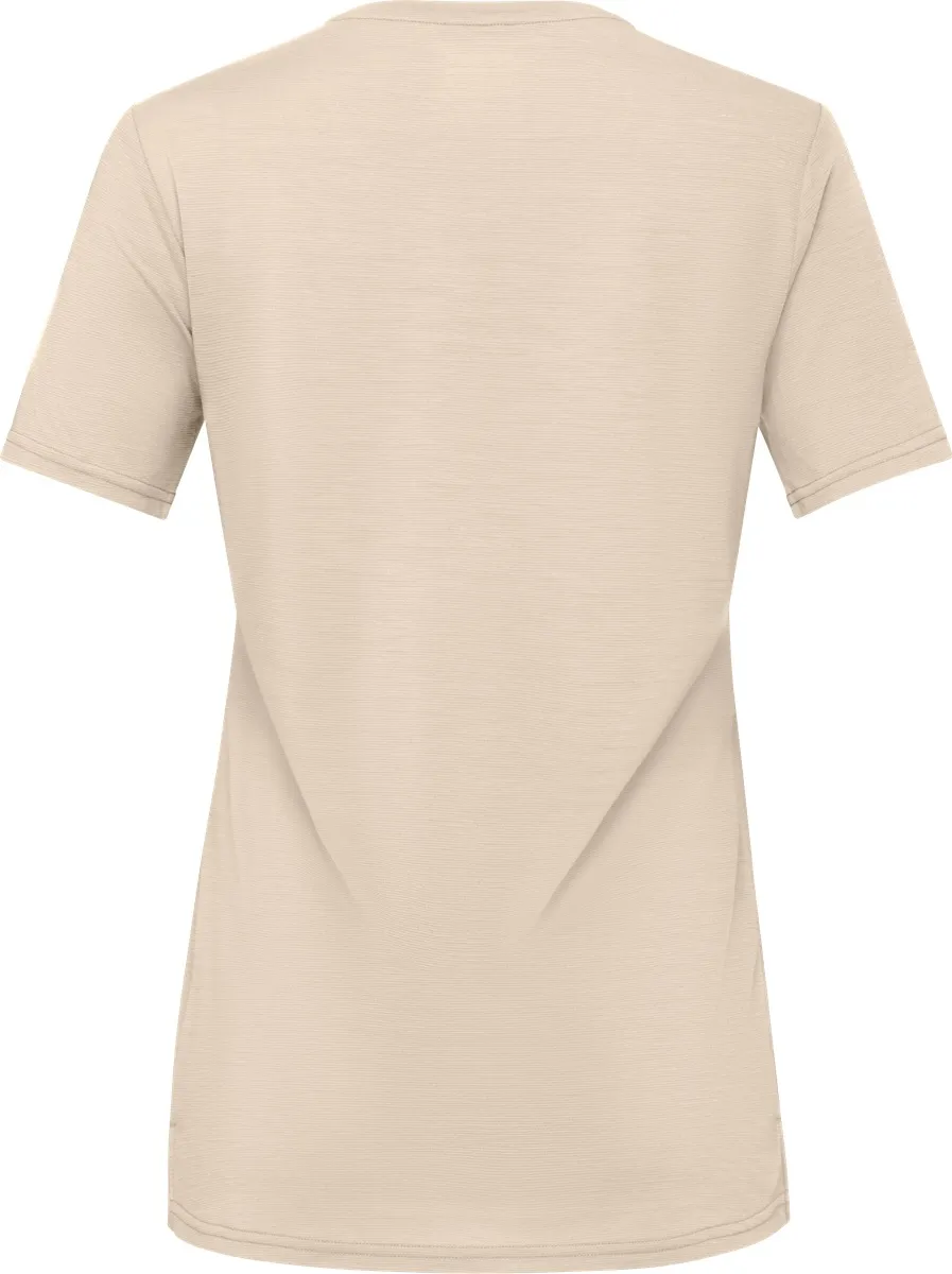 Norrøna Women&#x27;s Femund Equaliser Merino T- Shirt Pure Cashmere | Buy Norrøna Women&#x27;s Femund Equaliser Merino T- Shirt Pure Cashmere here | Outnorth