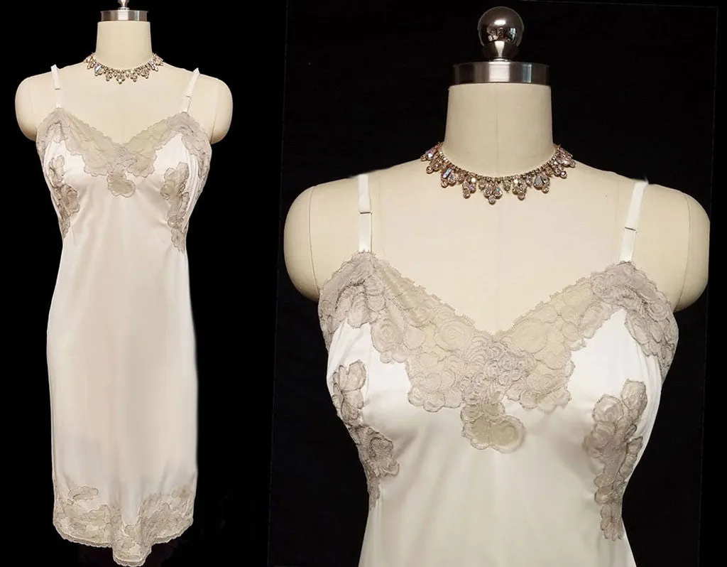 *VINTAGE VAN RAALTE SATIN SUAVETTE ECRU LACE SLIP IN IVORY