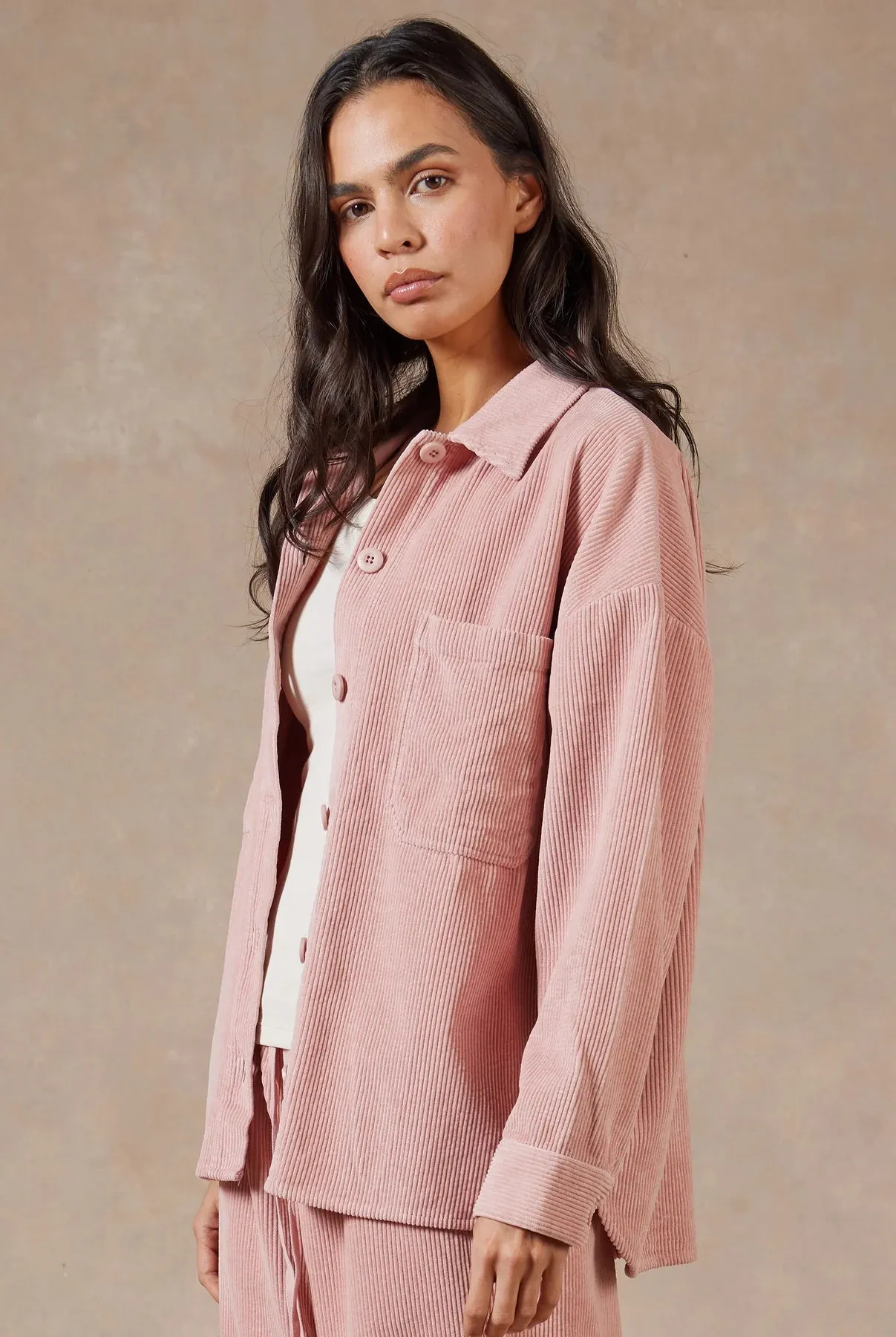 (W) Lebowski Cord Overshirt in Chalk Pink