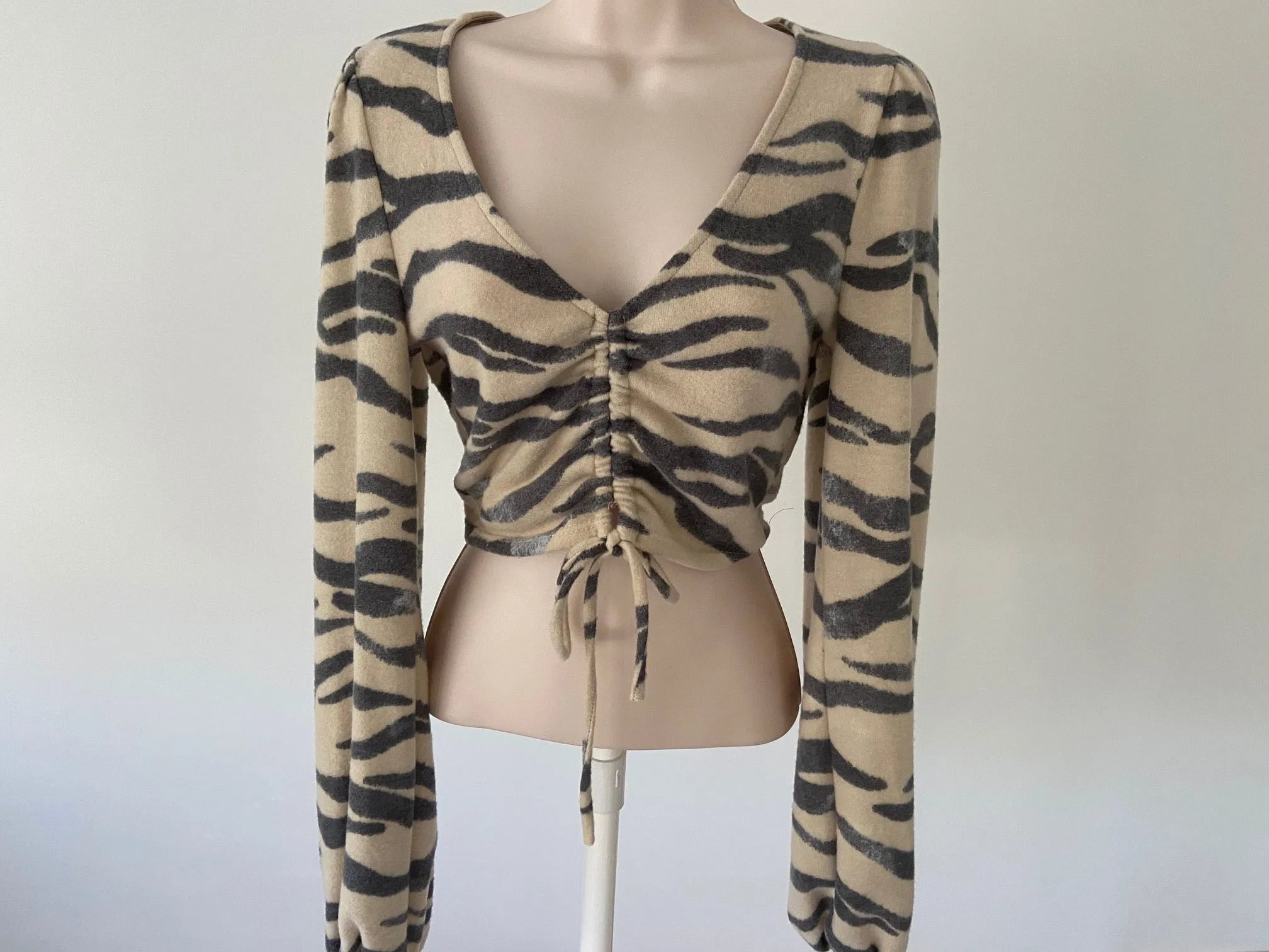 Zebra Print Crop - Taupe/Grey